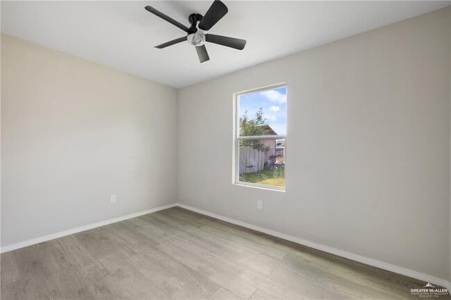 Building Photo - 17 Standard Ave