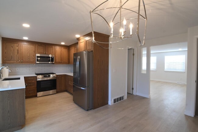 Building Photo - 5004 E Hinsdale Pl