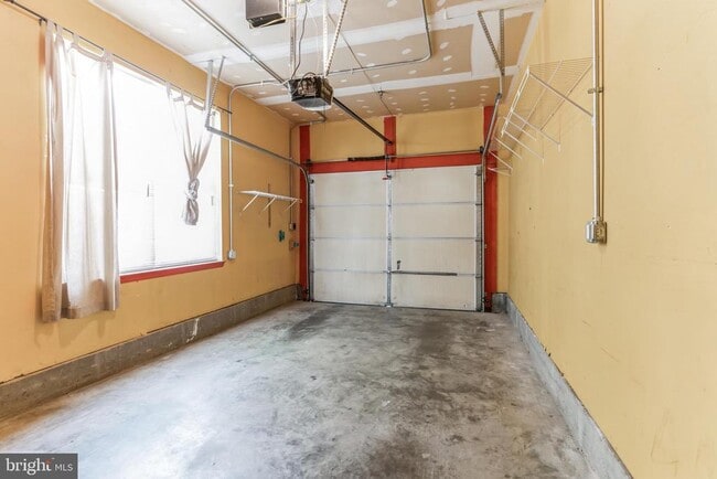 Building Photo - 11343 Aristotle Dr