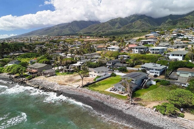 Building Photo - 194 Lower Waiehu Beach Rd