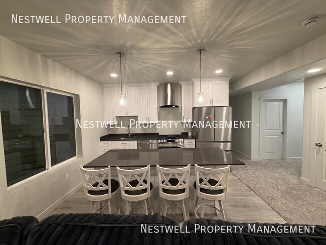 Building Photo - 3848 Safflower Dr