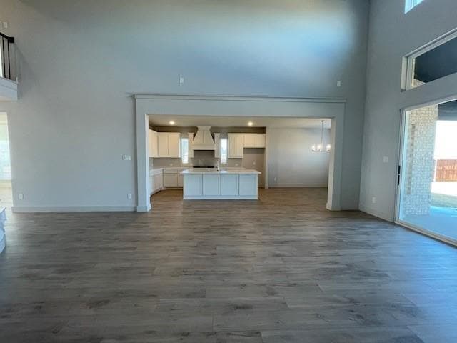 Building Photo - 3743 Milwaukee Ave