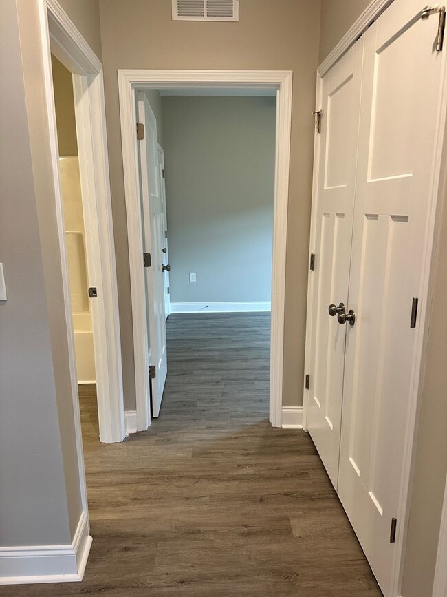 Building Photo - 2766 Cedrus Ave