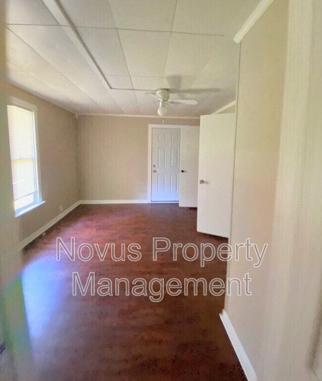 Building Photo - 122 Mandeville Ave