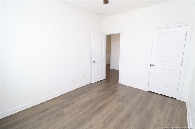 Building Photo - 556 Balsam Fir Dr