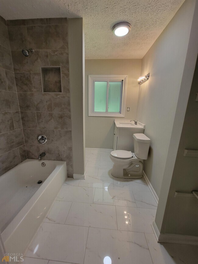 Building Photo - 6628 Stark Ct