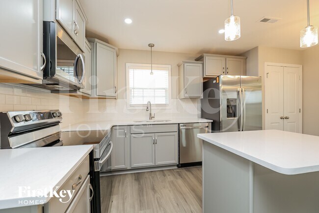 Building Photo - 1094 Winesap Rd