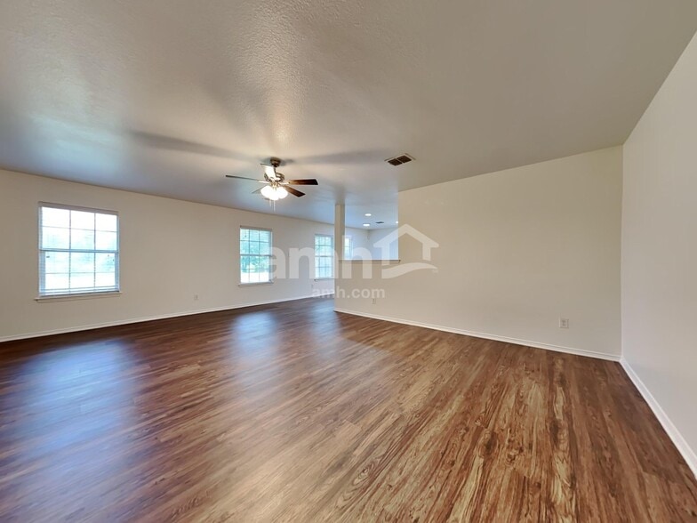 Building Photo - 10328 Roosevelt Gap Ct