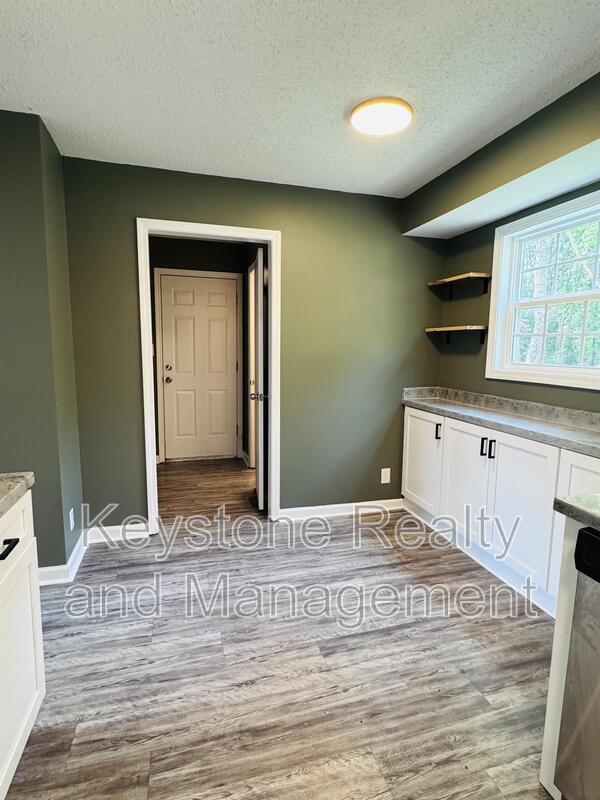 Building Photo - 474 Bamburg Dr
