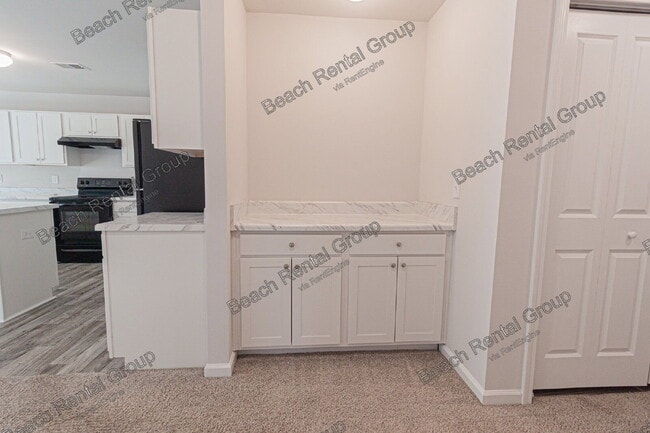 Building Photo - 166 Foxford Dr