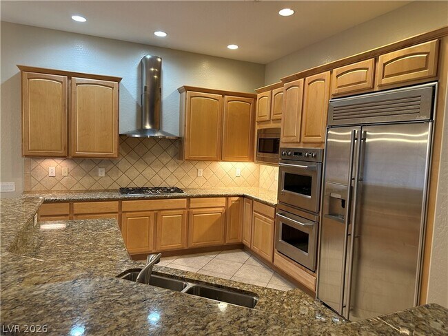 Building Photo - 3418 Singer Ln