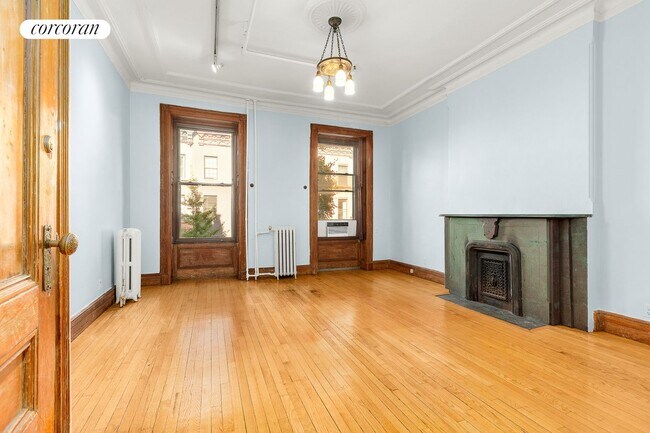 Primary Photo - 362 W 46th St