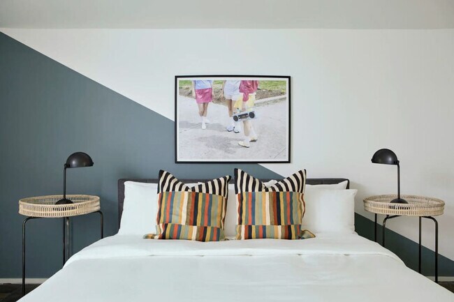 Building Photo - 2317 N Rampart St