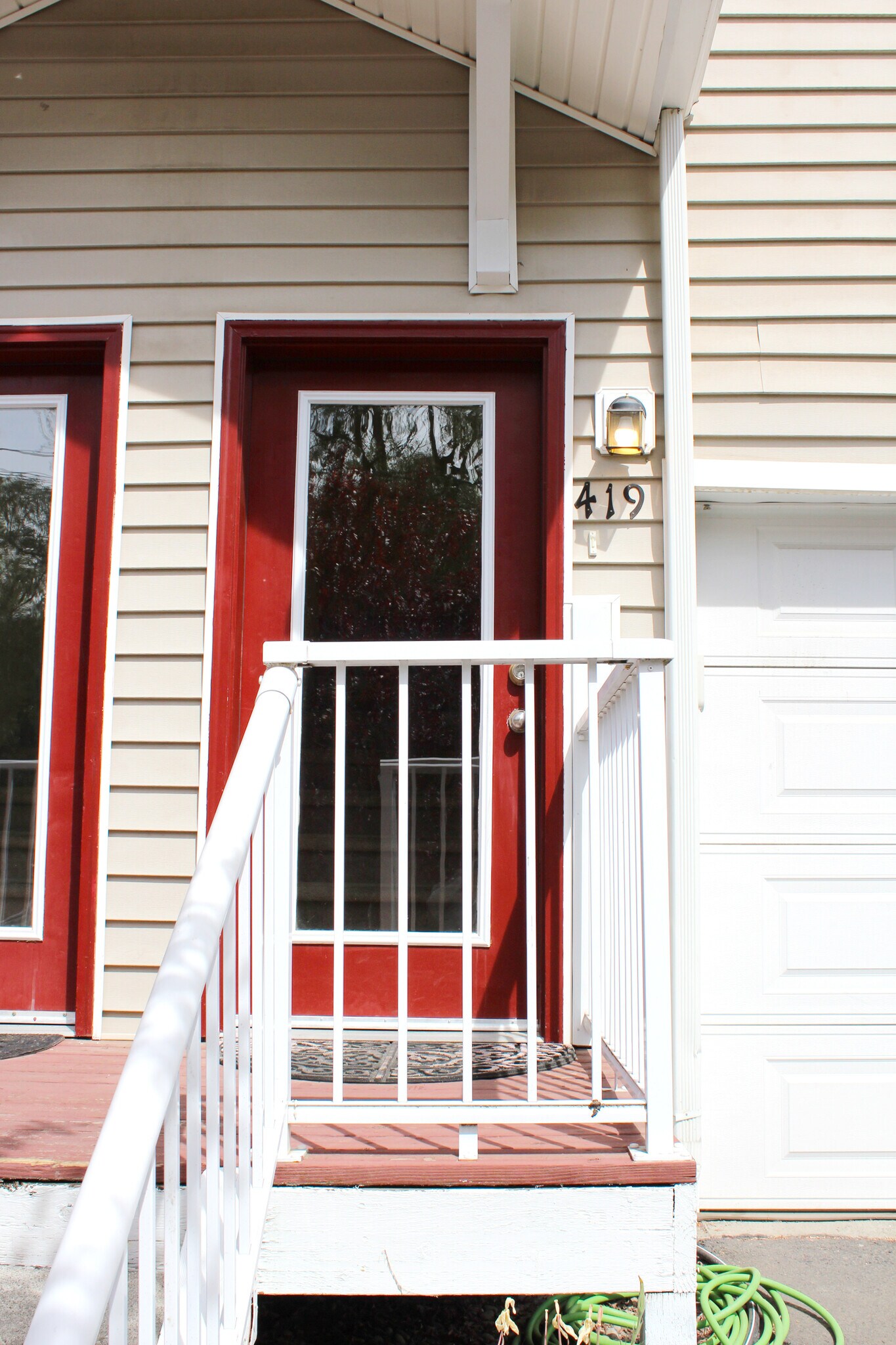 Building Photo - 419 NE Morton St