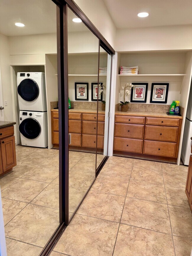 Building Photo - 310 Forest Hills Dr