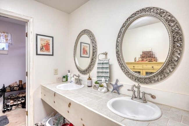 Building Photo - 88 Steelaway Ln