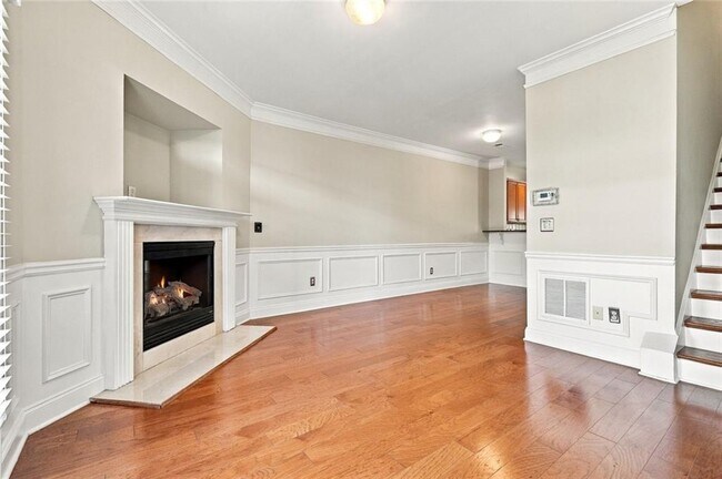 Building Photo - 217 16th St NW