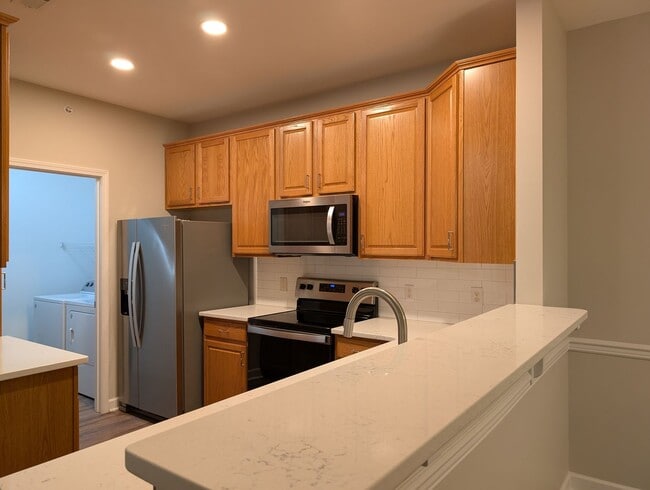 Building Photo - Pristine Condo located in The Copper Ridge...