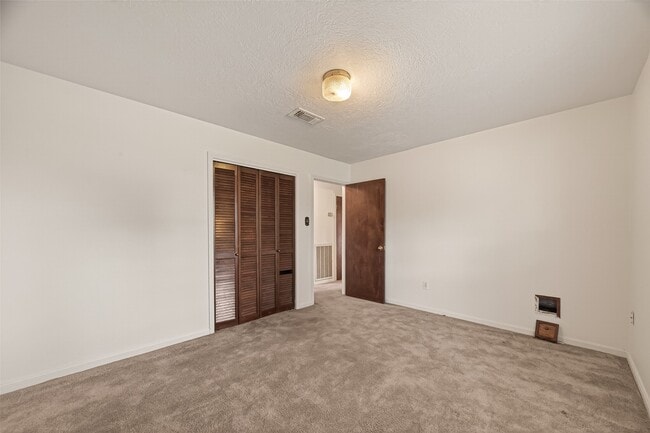 Building Photo - 12835 Woodlite Ln
