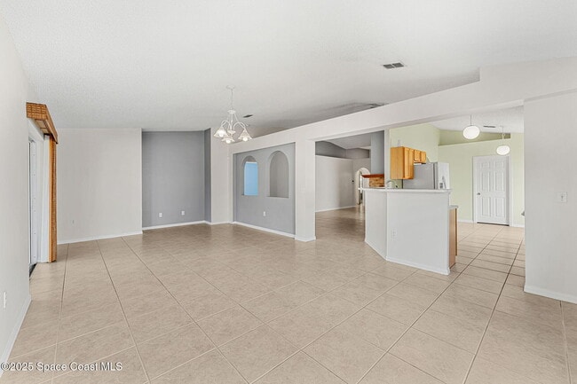 Building Photo - 2390 Savannah Blvd