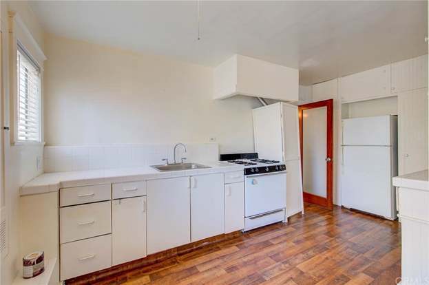 Building Photo - 223 24th St