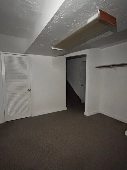 Building Photo - 6635 W 6635 S