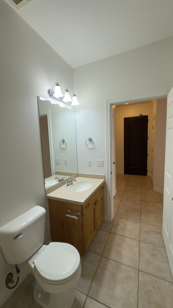 Building Photo - Luxury High Rise in Downtown Provo