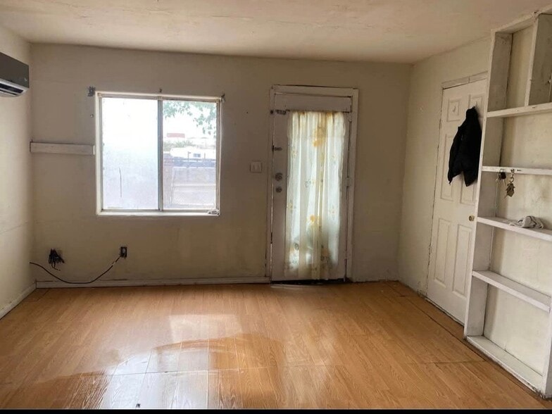 Building Photo - 1508 John St