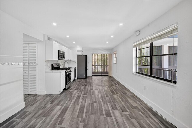 Building Photo - 3265 Virginia St