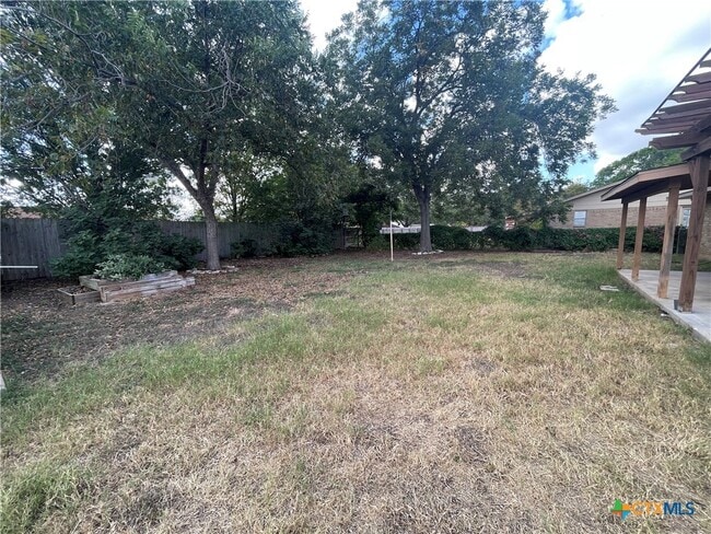 Building Photo - 1346 Carnation Ln