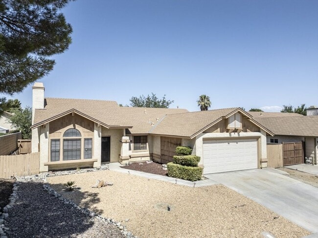Building Photo - 43111 Weyand Ct