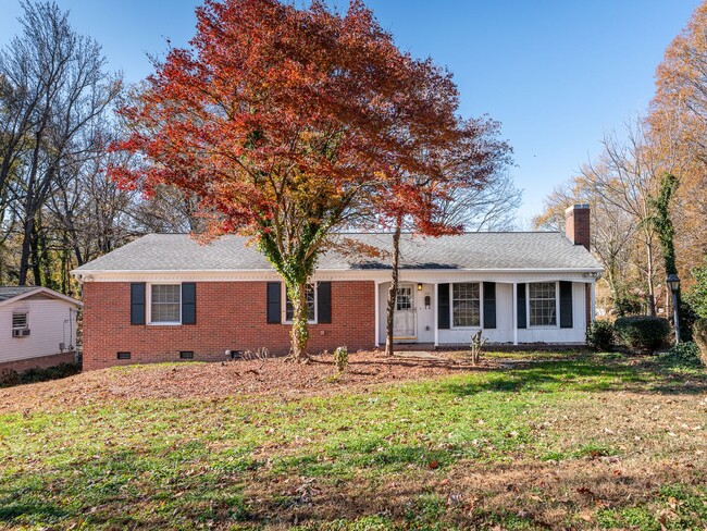 Primary Photo - Lovely Three Bed Two Bath Home in Gastonia!