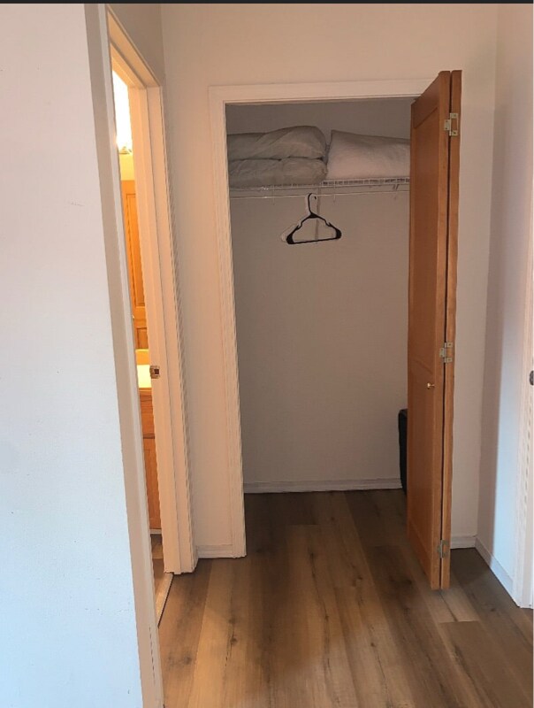 Building Photo - 123 S Star Lake Rd