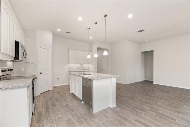 Building Photo - 635 Frio Ln