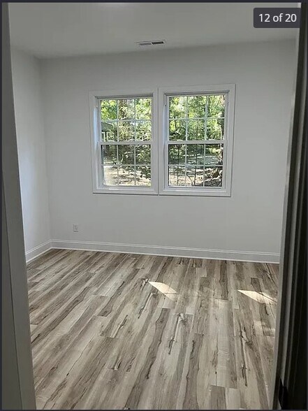 Building Photo - 115 Wild Primrose Ln