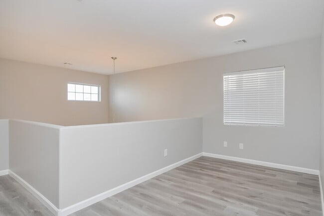 Building Photo - 4815 Longshot Dr