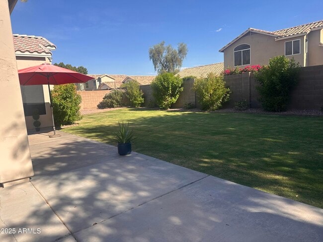 Building Photo - 7165 W Foothill Dr