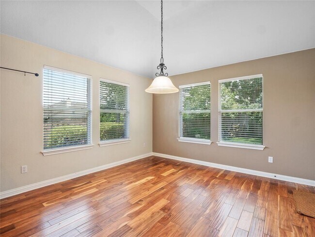 Building Photo - 802 Wood Mesa Dr