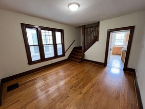 Building Photo - 431-433-433 E Tompkins St