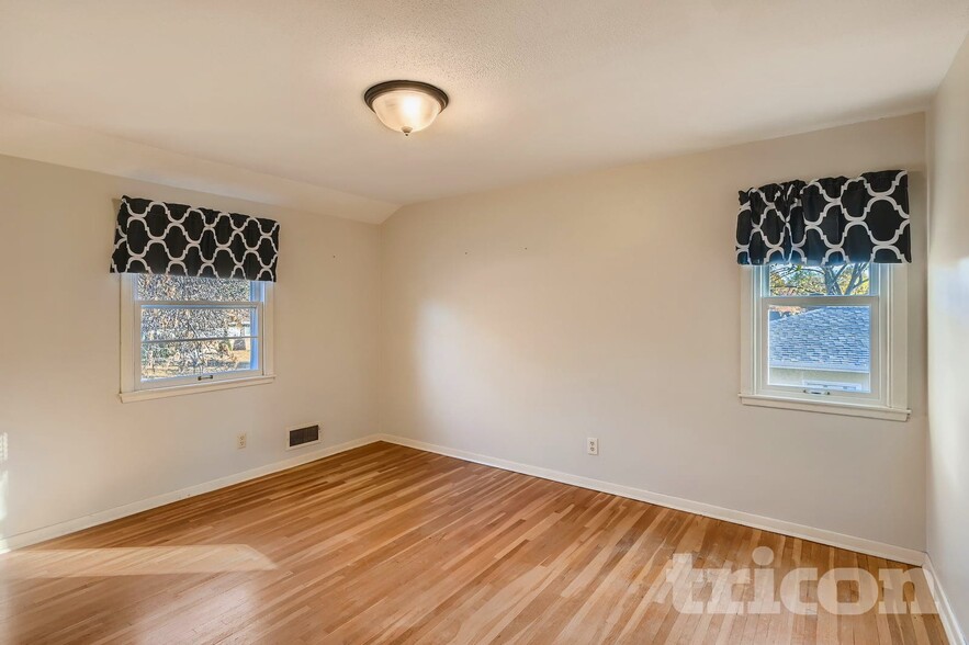 Building Photo - 13408 Colfax Ave S