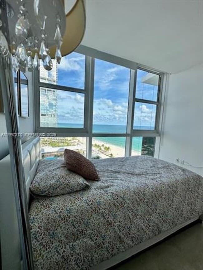 Building Photo - 18201 Collins Ave