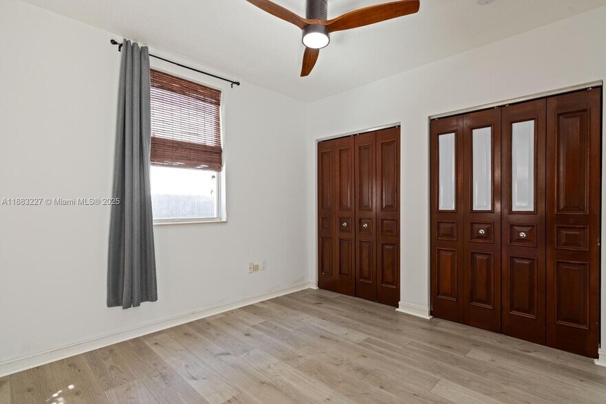 Building Photo - 5740 SW 59th Pl