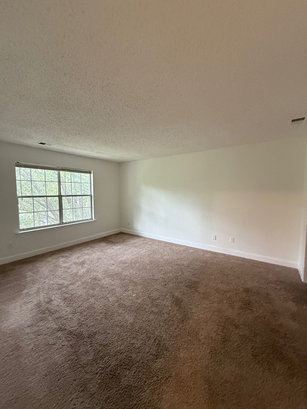 Building Photo - 530 Davina Ct