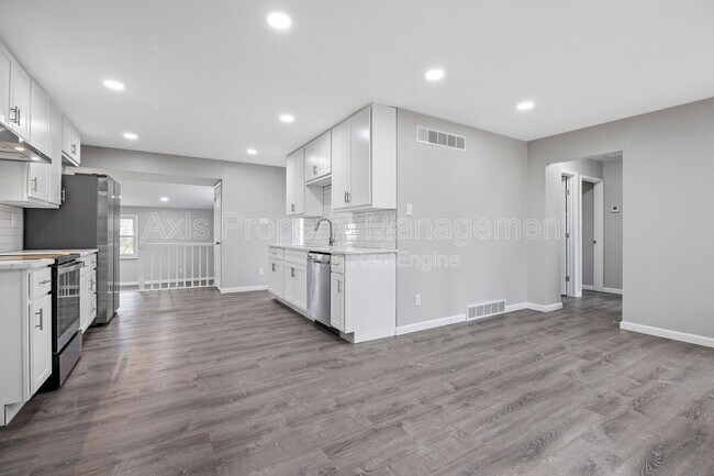 Building Photo - 537 Lynn Haven Ln