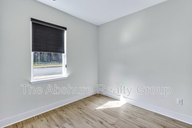 Building Photo - 806 Dorset Strm Dr