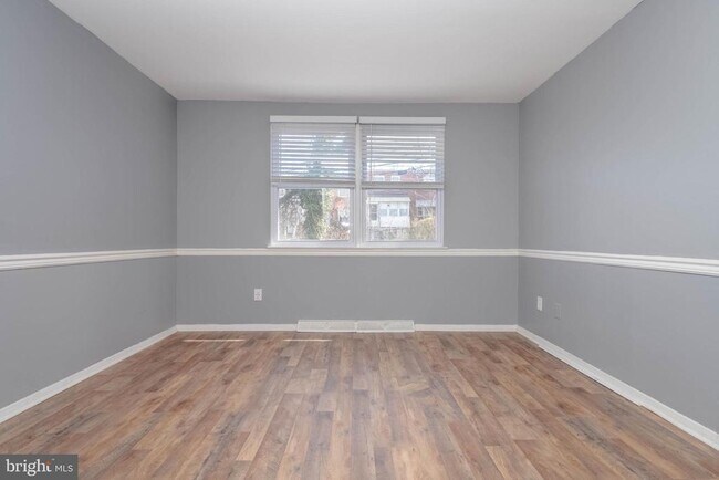 Building Photo - 4409 Falls Bridge Dr