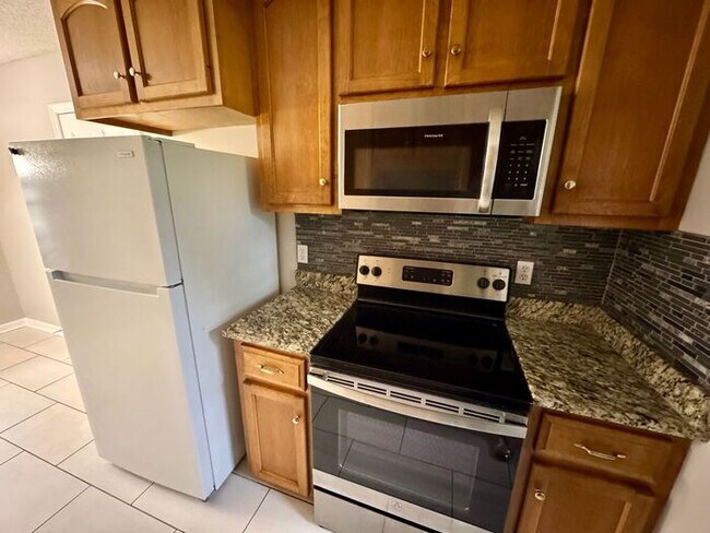 Building Photo - Great Harvest Home for rent