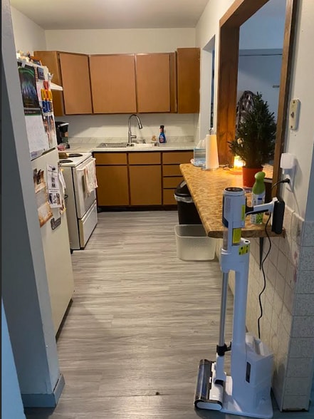 Building Photo - 749 S Grant St