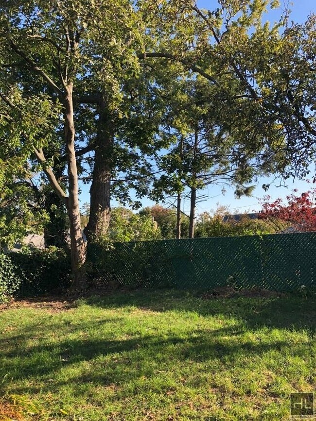 Building Photo - 219 STREET