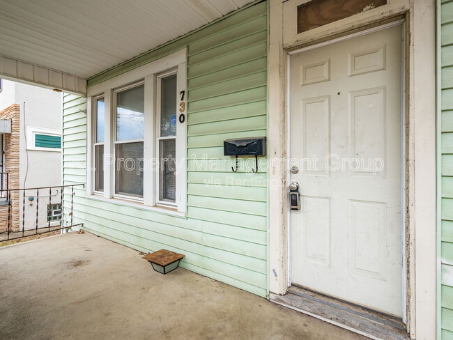 Building Photo - 730 Siebert St